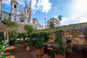 Trinità dei Monti 3 Bedroom Apartment with Terrace